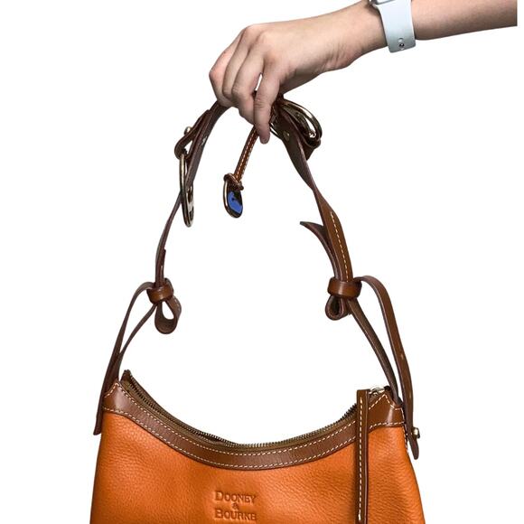 Vintage authentic Dooney and Bourke shoulder bag. - Picture 4 of 4